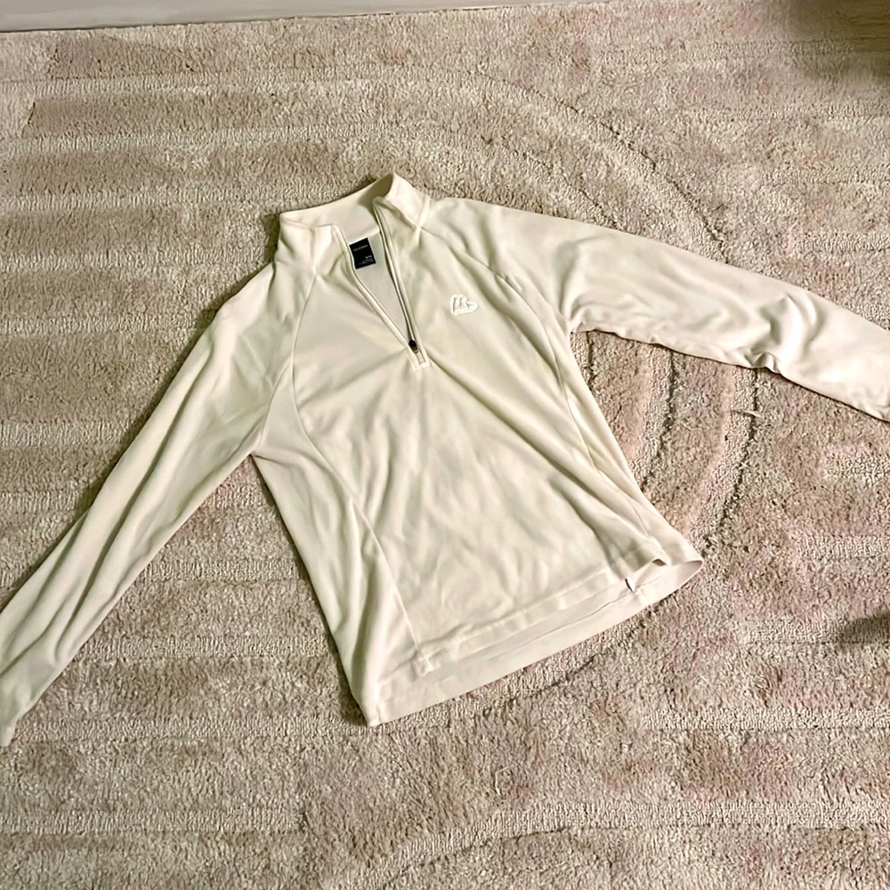 White Pullover